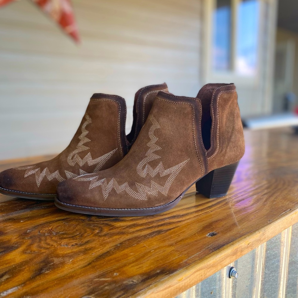 Roper Booties